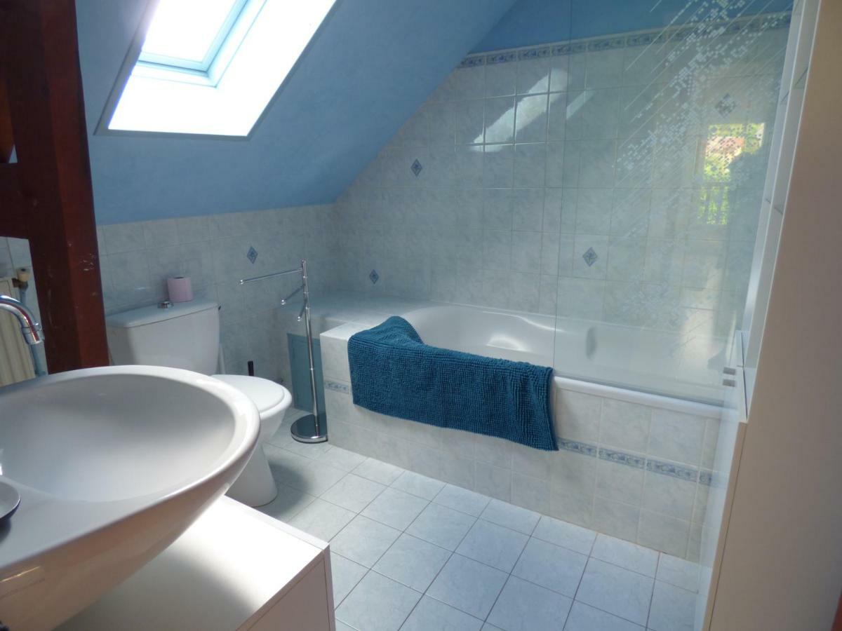 Gite Le Petit Chalet Avec Parking Gratuit Etretat Exterior photo